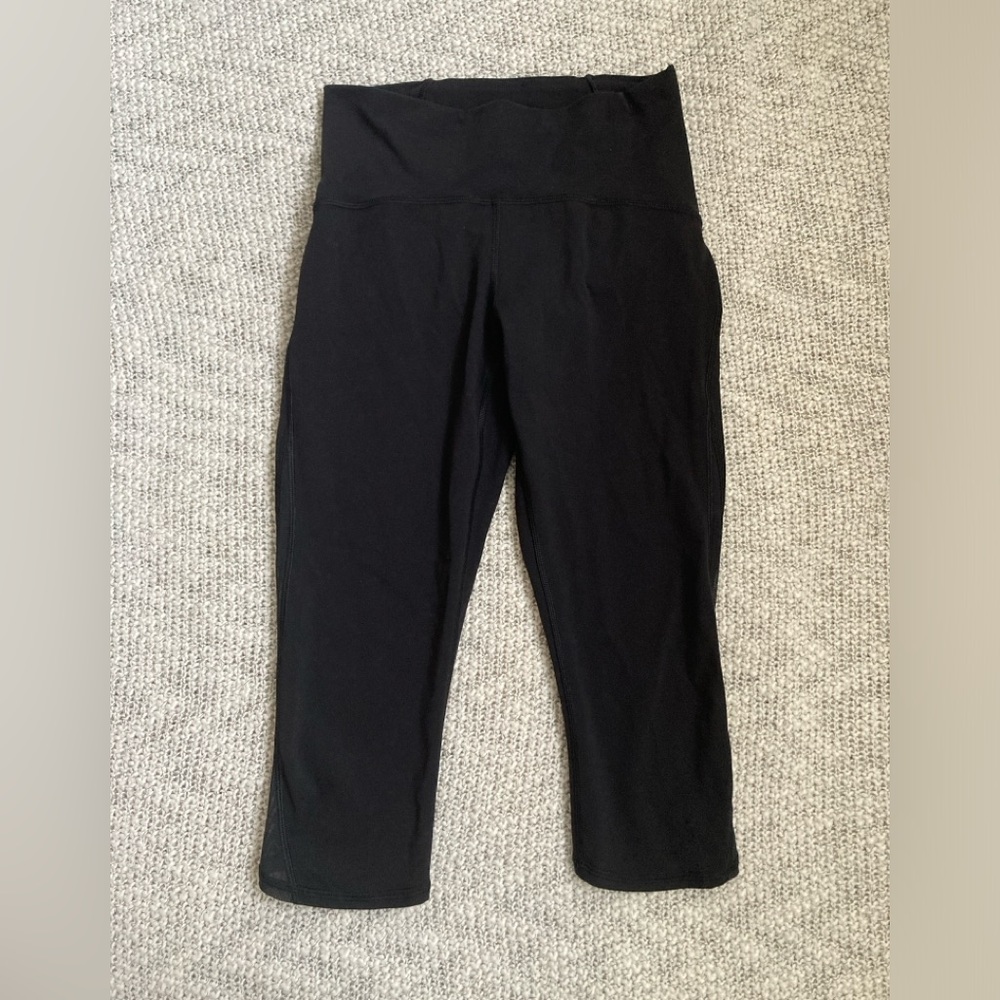 Lululemon Align High-Rise Black Cropped leggings Size 6